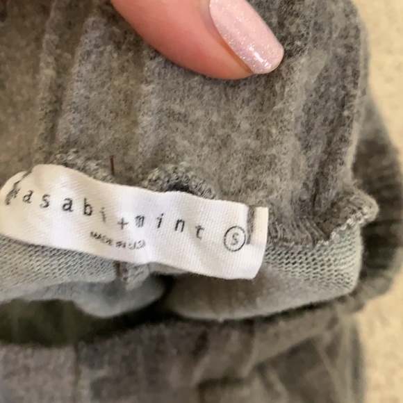 Size Small Wasabi + Mint Gray Camo Joggers - Picture 3 of 3